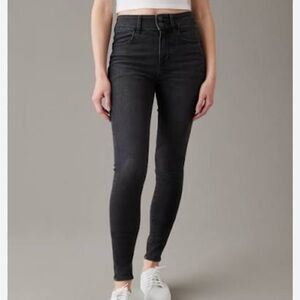 American Eagle Outfitters Dark Denim next level stretch jegging size 10 short